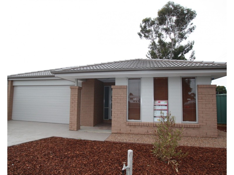 15 Taylor Street, Epsom VIC 3551