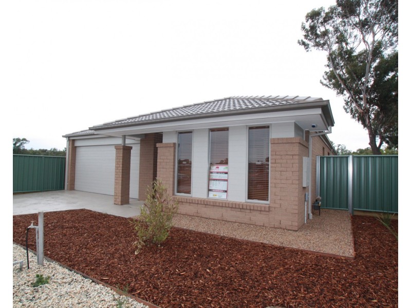 15 Taylor Street, Epsom VIC 3551