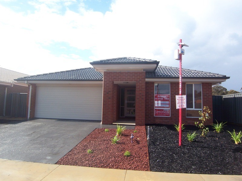 4 Pamela Avenue, Jackass Flat VIC 3556