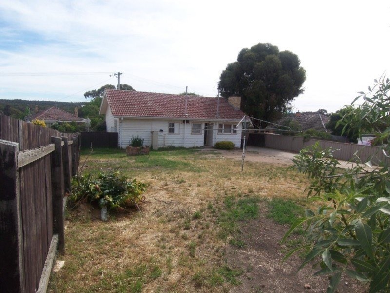 15 Towers Street, Flora Hill VIC 3550