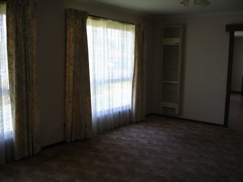 17 Poplar Street, Golden Square VIC 3555