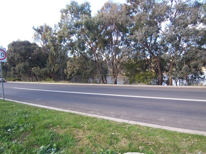 1 Lakewood Drive, Kennington VIC 3550