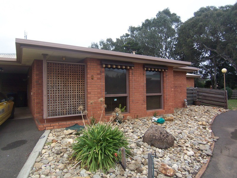 4/9 Andrew Close, Kangaroo Flat VIC 3555