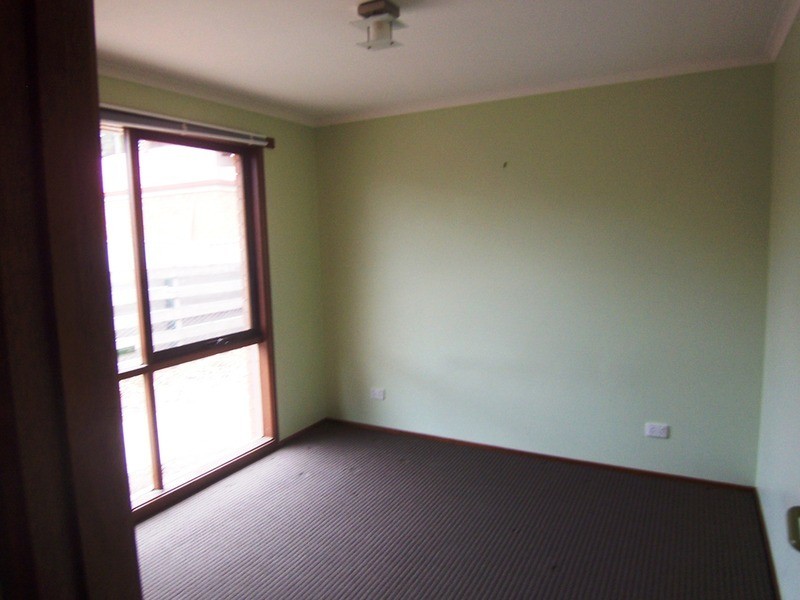 4/9 Andrew Close, Kangaroo Flat VIC 3555