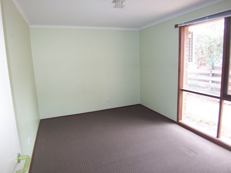 4/9 Andrew Close, Kangaroo Flat VIC 3555