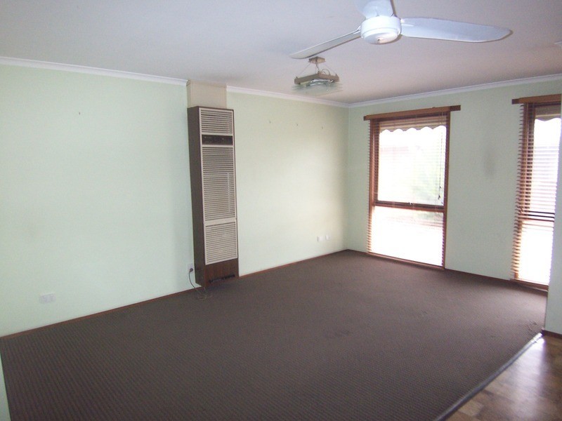 4/9 Andrew Close, Kangaroo Flat VIC 3555