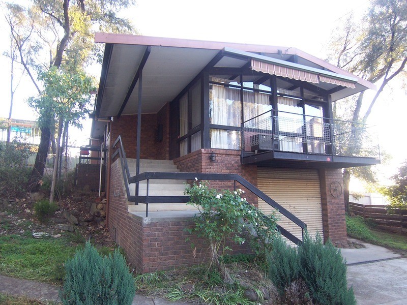 54 Race Street, Flora Hill VIC 3550