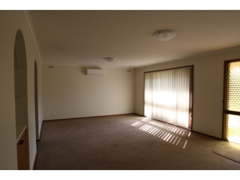 1/7 Carola Court, Kennington VIC 3550