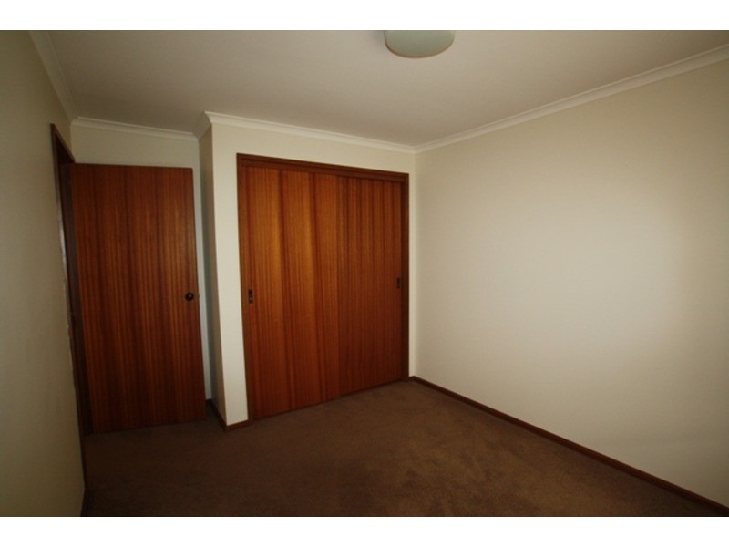 1/7 Carola Court, Kennington VIC 3550