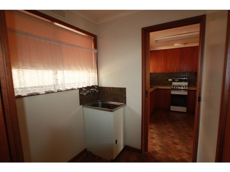 1/7 Carola Court, Kennington VIC 3550