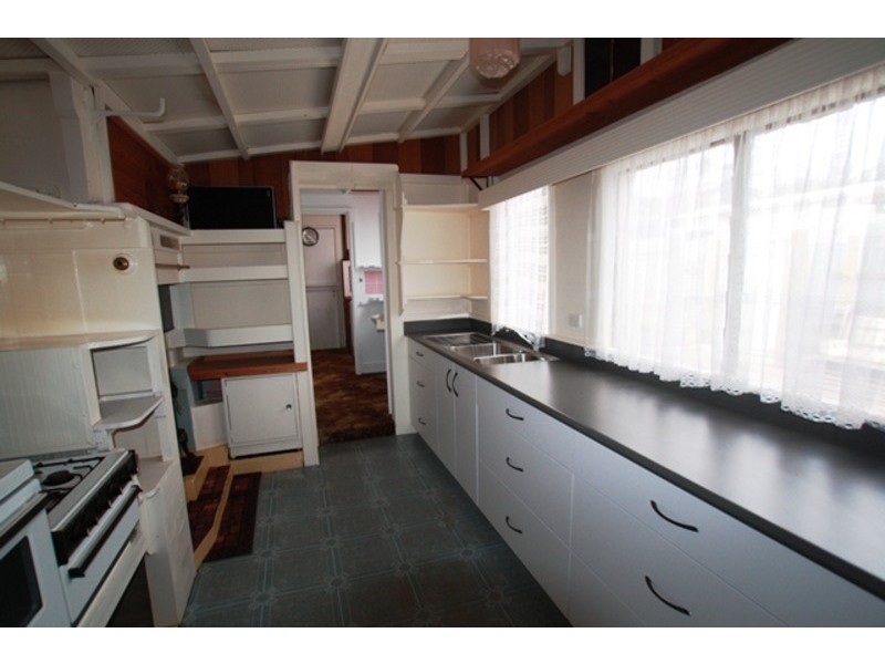 13  Neale Street, Flora Hill VIC 3550