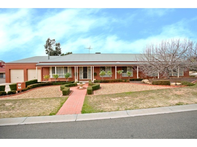 1 Wilton  Court, Golden Square VIC 3555