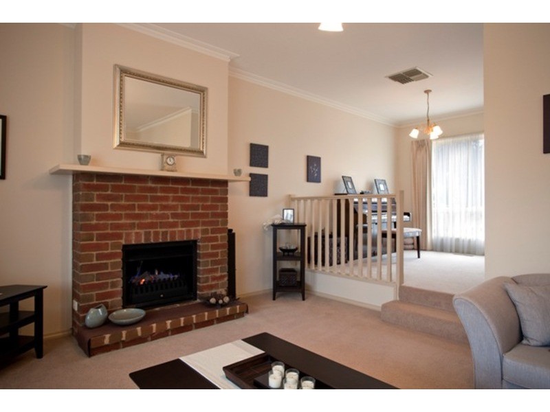 1 Wilton  Court, Golden Square VIC 3555