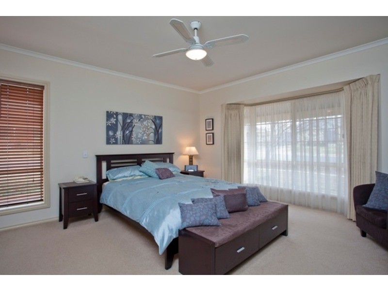 1 Wilton  Court, Golden Square VIC 3555