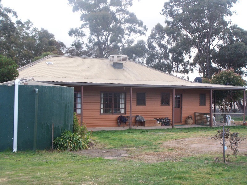 973 Fogartys Gap Road, Walmer VIC 3463