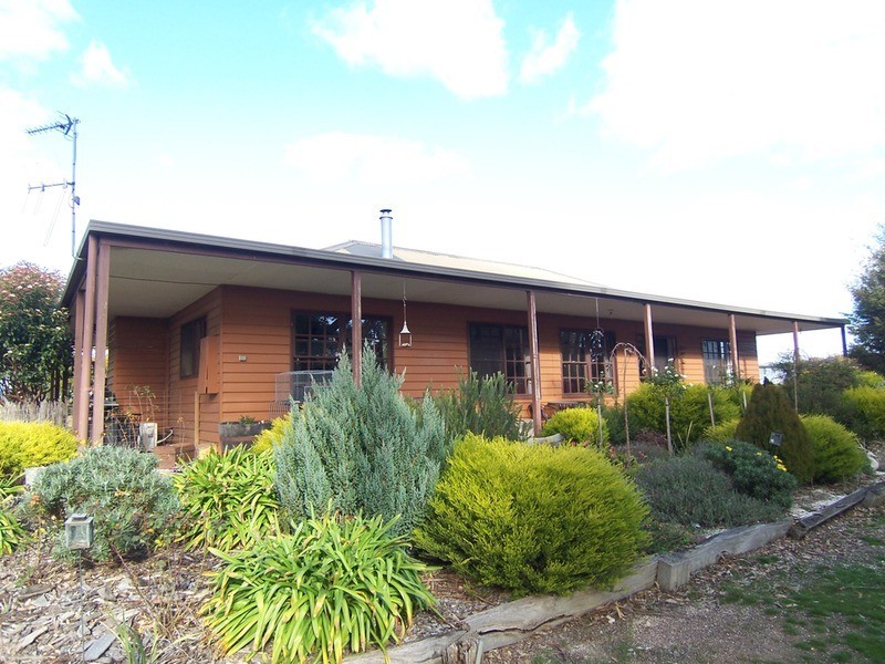 973 Fogartys Gap Road, Walmer VIC 3463