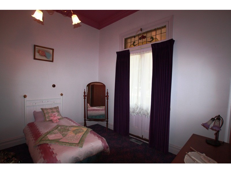 6 Butts Road, Eaglehawk VIC 3556