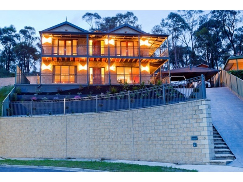 6 Hansa Court, Kangaroo Flat VIC 3555