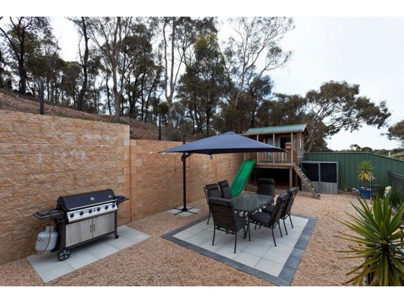 6 Hansa Court, Kangaroo Flat VIC 3555