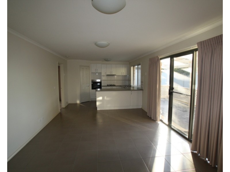 16 Elizabeth Street, Kangaroo Flat VIC 3555