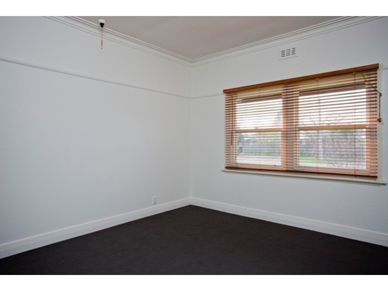5 Bray Street, Long Gully VIC 3550