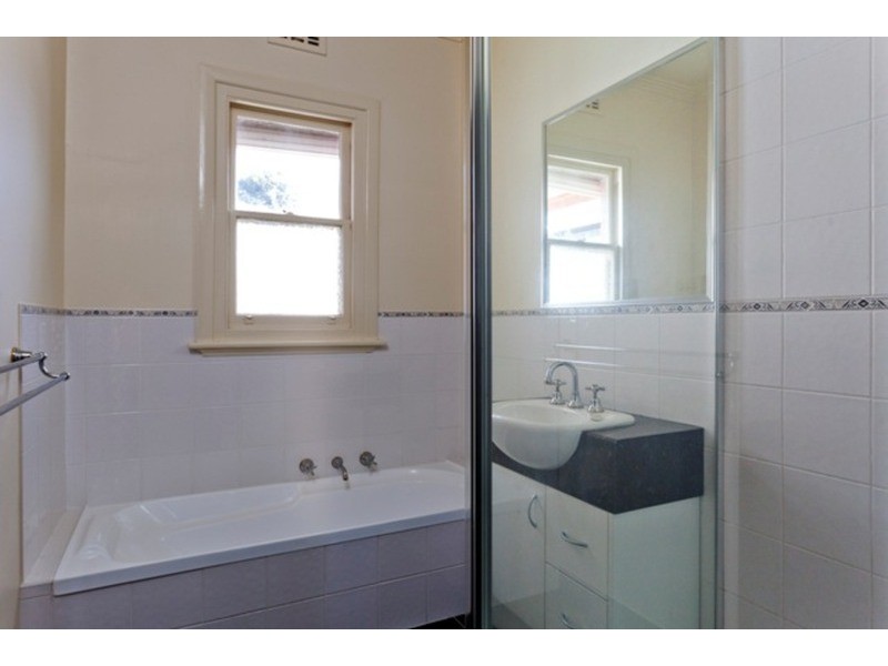 5 Bray Street, Long Gully VIC 3550