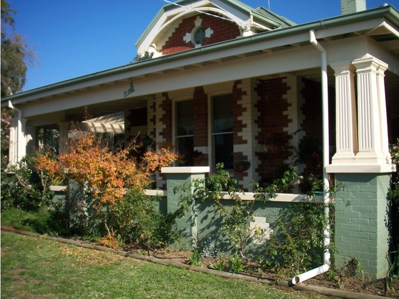 20 Queen Street, Rochester VIC 3561