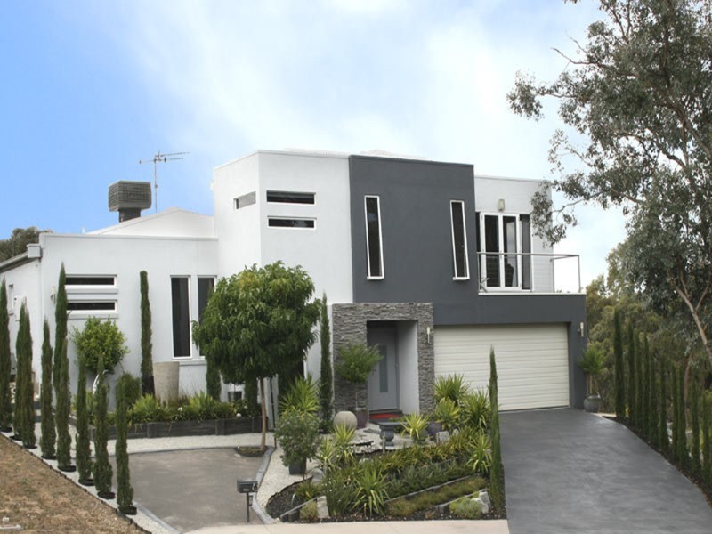 1A Lakewood Drive, Kennington VIC 3550