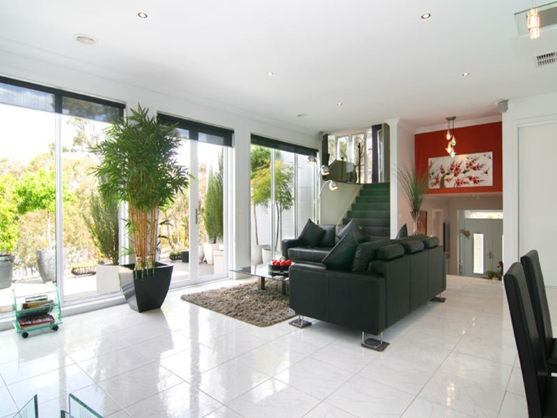 1A Lakewood Drive, Kennington VIC 3550