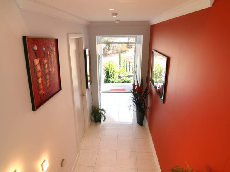 1A Lakewood Drive, Kennington VIC 3550