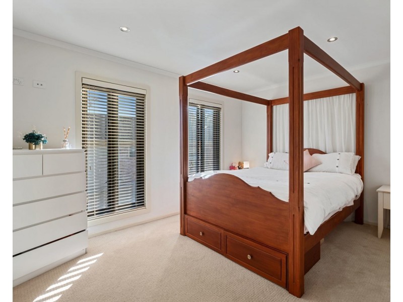 2/50 Race Street, Flora Hill VIC 3550