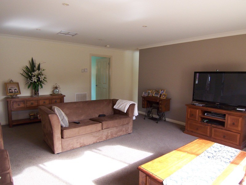 23 Kooringal  Drive, Eaglehawk VIC 3556