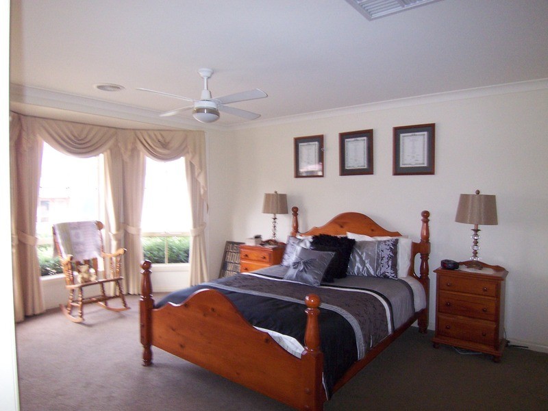 23 Kooringal  Drive, Eaglehawk VIC 3556