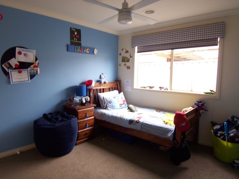 23 Kooringal  Drive, Eaglehawk VIC 3556