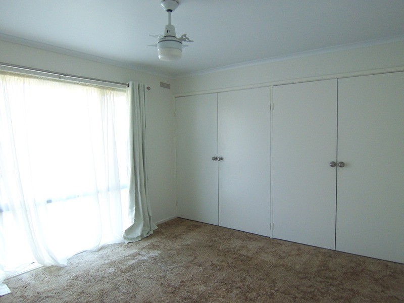 1/2 Beverley Street, Kangaroo Flat VIC 3555