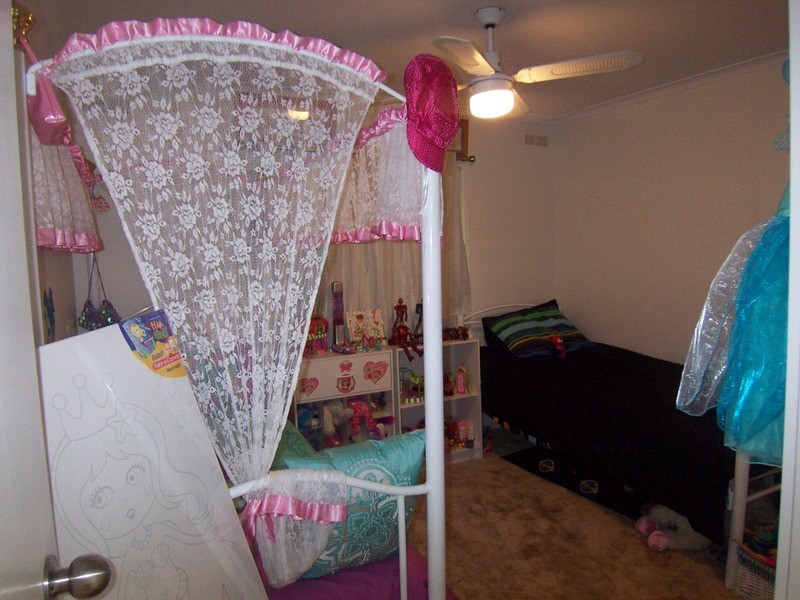 1/2 Beverley Street, Kangaroo Flat VIC 3555