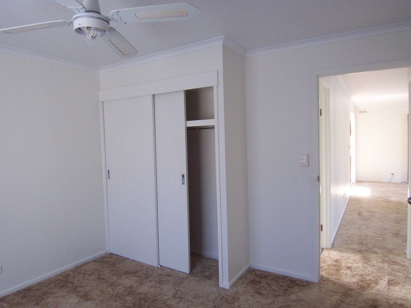 1/2 Beverley Street, Kangaroo Flat VIC 3555