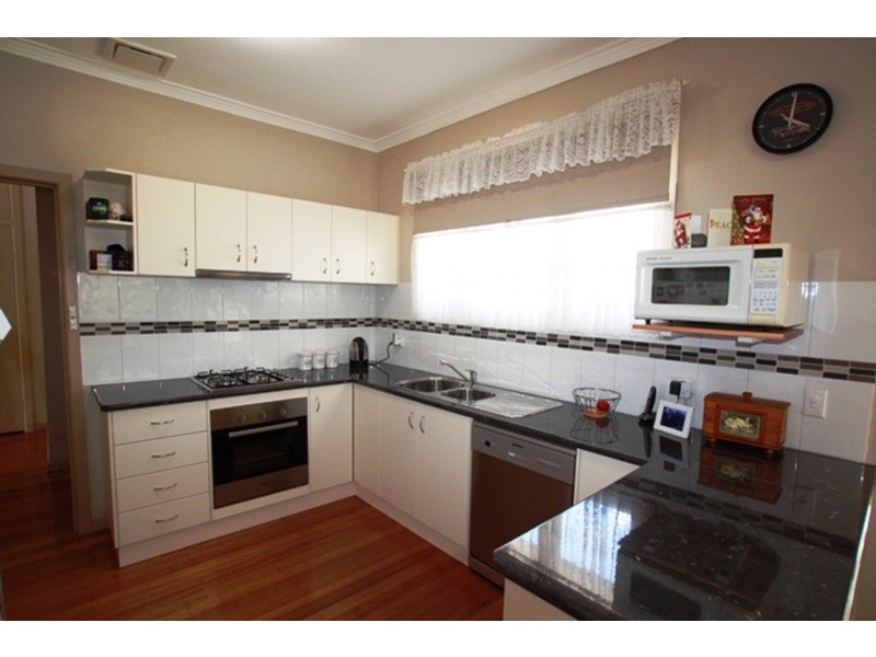 1 Wirth  Street, Flora Hill VIC 3550