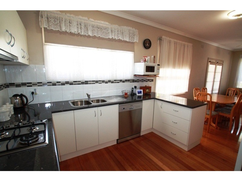 1 Wirth  Street, Flora Hill VIC 3550