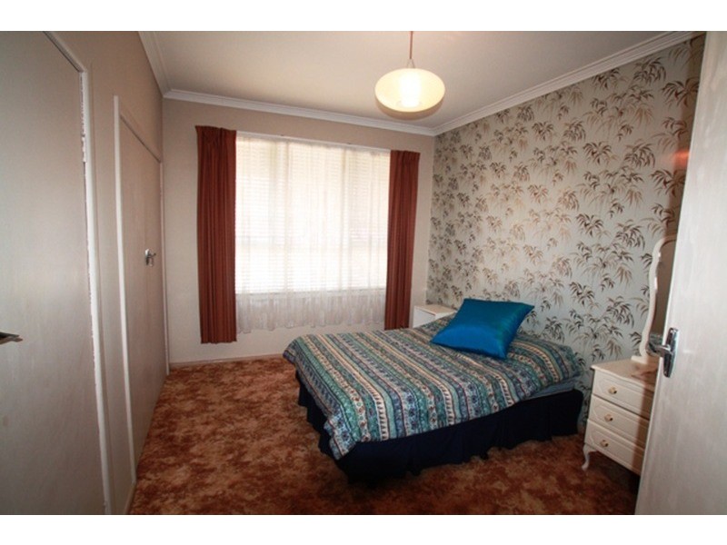 1 Wirth  Street, Flora Hill VIC 3550