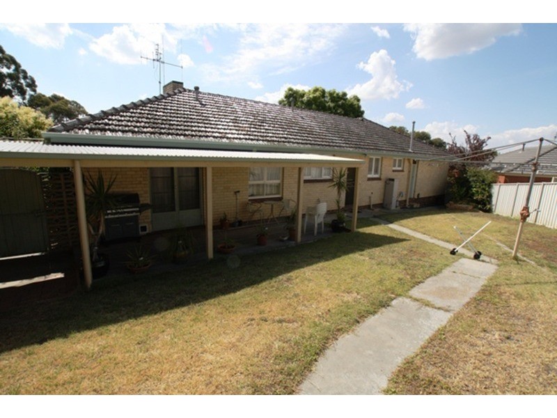 1 Wirth  Street, Flora Hill VIC 3550