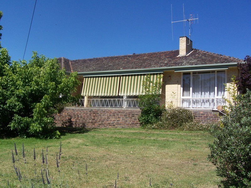 1 Wirth  Street, Flora Hill VIC 3550