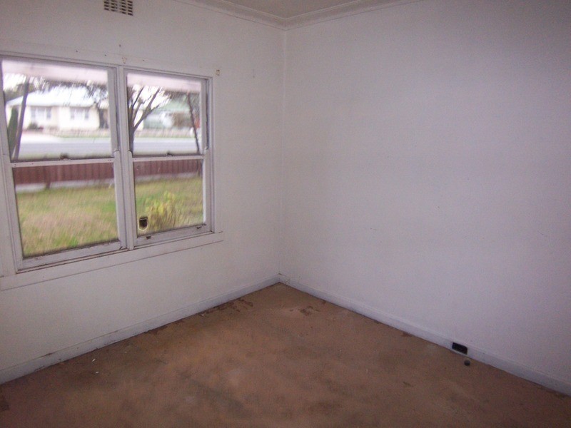 10 Olympic Parade, Kangaroo Flat VIC 3555