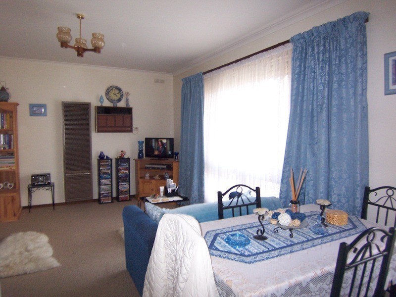 3/27 Nish  Street, Flora Hill VIC 3550