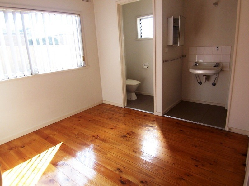 25 Sandhurst Road, California Gully VIC 3556