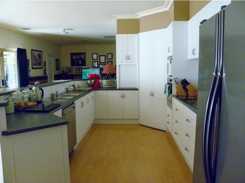 18 Lewana Way, Strathfieldsaye VIC 3551