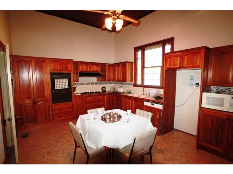 6 Butts Road, Eaglehawk VIC 3556