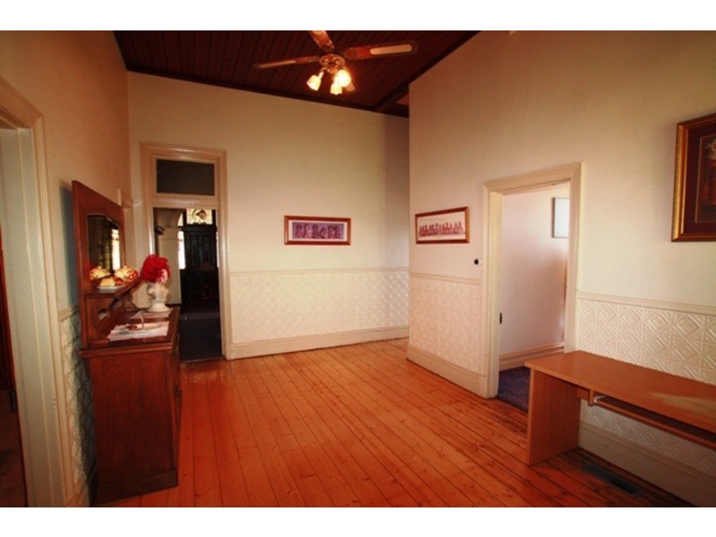 6 Butts Road, Eaglehawk VIC 3556