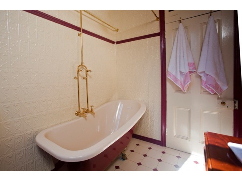 6 Butts Road, Eaglehawk VIC 3556