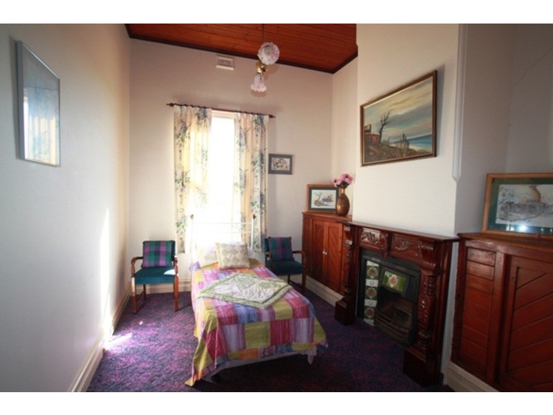 6 Butts Road, Eaglehawk VIC 3556